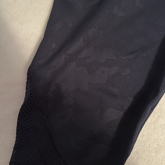 Adidas size large 7/8 length leggings - Picture 2 of 5